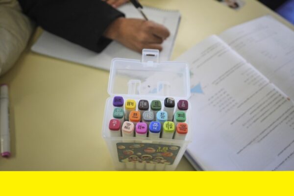 Após ter dedos amputados em escola, aluno brasileiro teme voltar às aulas em Portugal