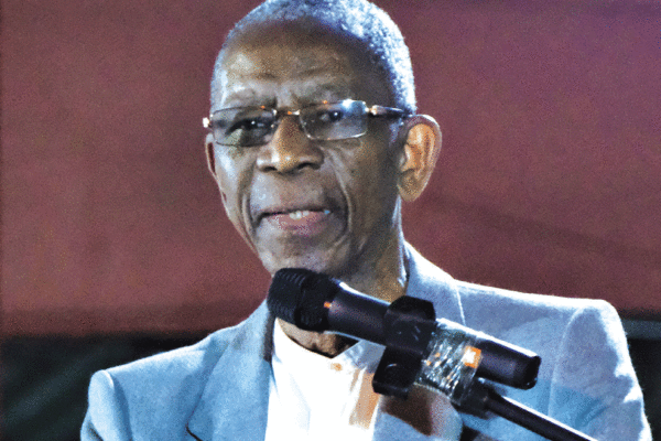 CELEBRAÇÃO DAS PRODUÇÕES LITERÁRIAS: Aldino Muianga e a ternura dos 40
