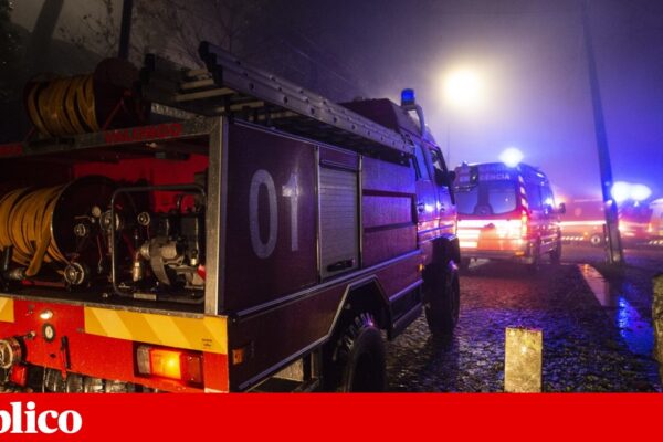 Dois mortos após carro cair à água em Pedrógão Grande