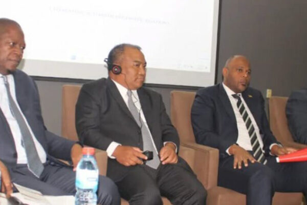 Empresários indianos interessados em investir nas áreas de energia e extração de gás natural em Moçambique   