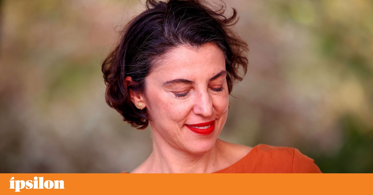 Giovana Madalosso: “É a batida da solidão, é a batida do coração sozinho”