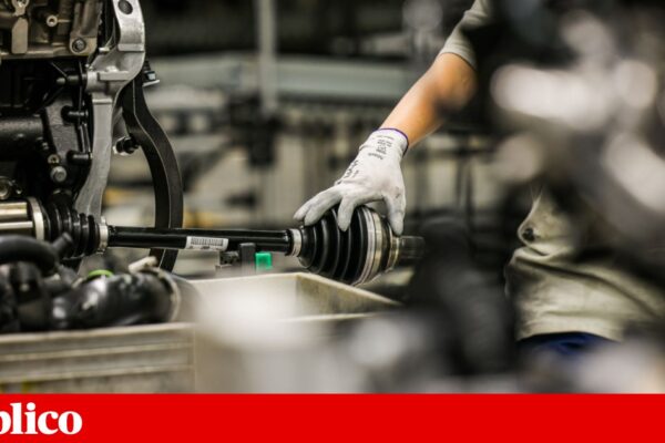 Greve geral: CGTP e UGT juntas em plenários na Autoeuropa