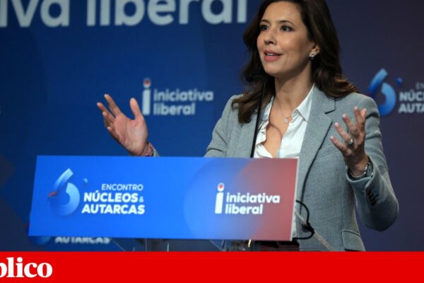 IL promove debate potestativo no Parlamento no dia da greve geral