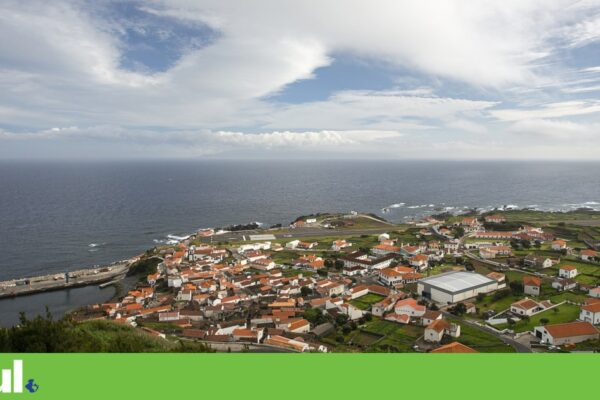 Ilha do Corvo recebe 600 <em>kits</em> de sacos reutilizáveis para combater o plástico