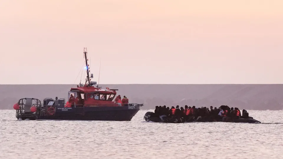 Julgamento na França: 14 homens acusados pela morte de 31 migrantes