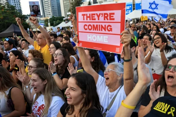 Nova manifestação em Israel para exigir restituição dos últimos 2 reféns