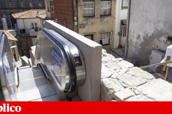 O que falta fazer no Porto para se subir Miragaia de elevador ou de escada rolante