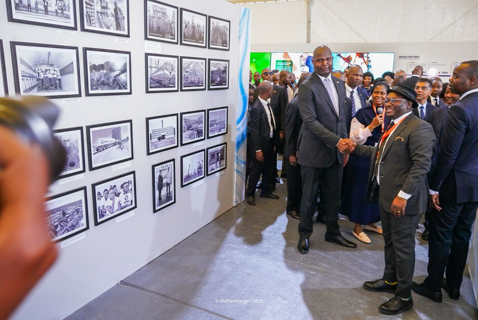 PR enaltece a exposição "Memória e o Futuro do Sector Empresarial do Estado" patente na FACIM 2025