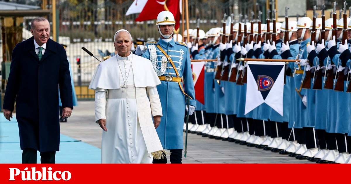 Papa Leão XIV inicia na Turquia a sua primeira viagem oficial