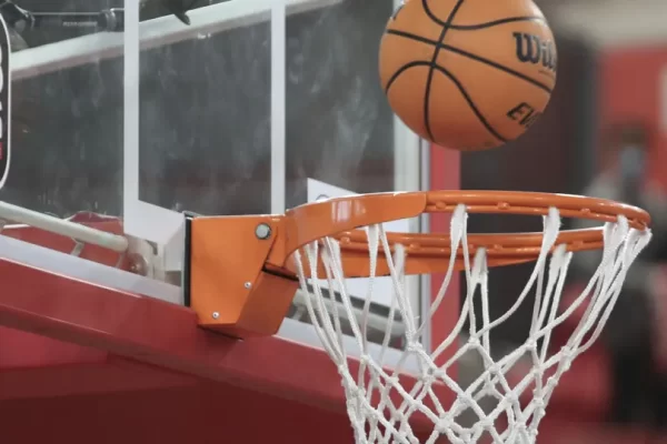 Portugal bate Montenegro no arranque da corrida ao Mundial de basquetebol