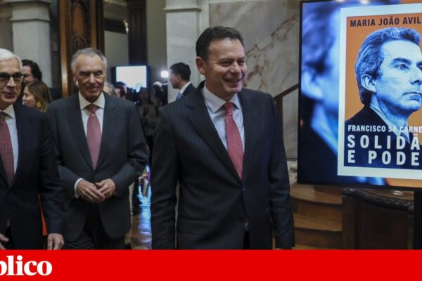 Sá Carneiro junta Montenegro, Passos, Cavaco e Mendes, mas sem grande entusiasmo