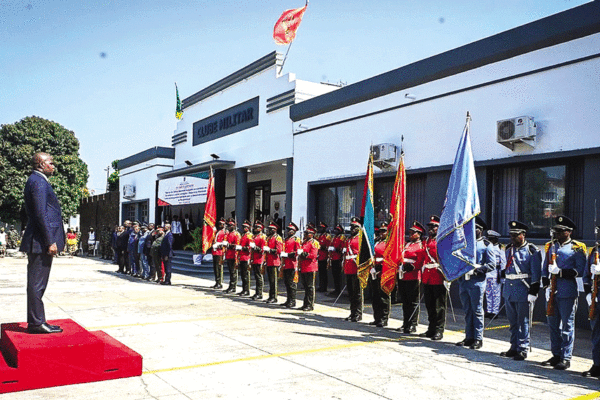 AOS MILITARES QUE ESTÃO NAS CIDADES: Chapo quer desmantelamento de esquemas de pagamento de subsídios
