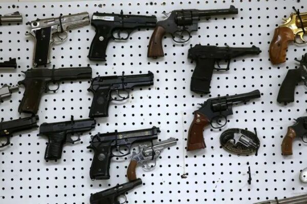 Arrancou hoje a recolha coerciva de armas de fogo