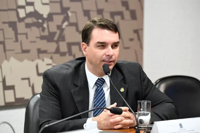 Brasil: Filho de Bolsonaro vai candidatar-se à Presidência do país