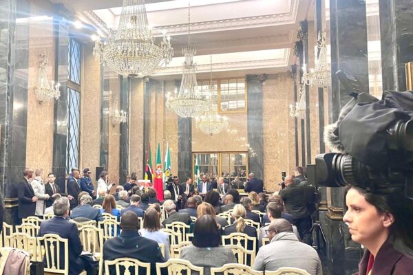 Daniel Chapo recebe Chave da Cidade do Porto
