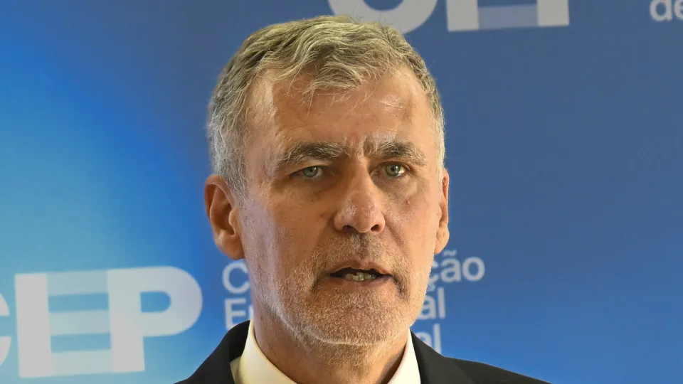 Gouveia e Melo: "Emigrantes são postos avançados da cultura portuguesa"