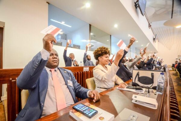Governo aprova prorrogação da taxa do Imposto sobre Consumo Específico para até 2027