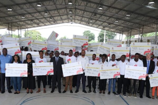 Maputo e Manica: 160 jovens recebem financiamento para projectos juvenis