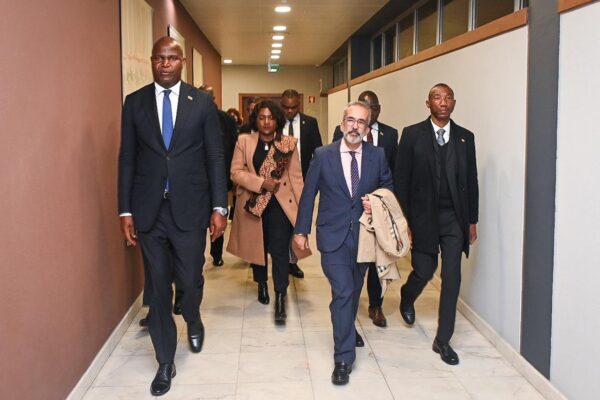 Moçambique e Portugal realizam a VI Cimeira Bilateral