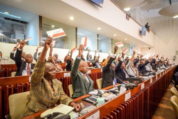 PR manda publicar Lei do PESOE-2026