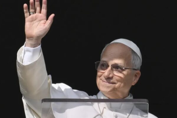 Papa Leão XIV pede "24 horas de paz por todo o mundo" no dia de Natal