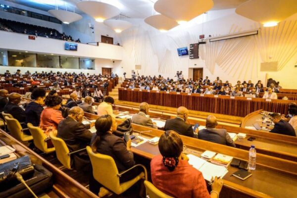 Parlamento aprecia acordos assinados com quatro países