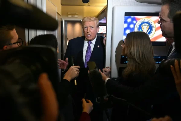 Trump confirma que conversou com Maduro: "Foi um telefonema"
