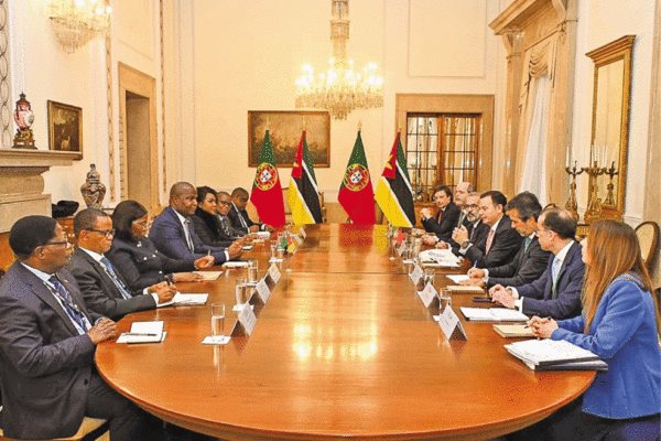 VI CIMEIRA PORTUGAL-MOÇAMBIQUE : Cooperar numa parceria“win-win”
