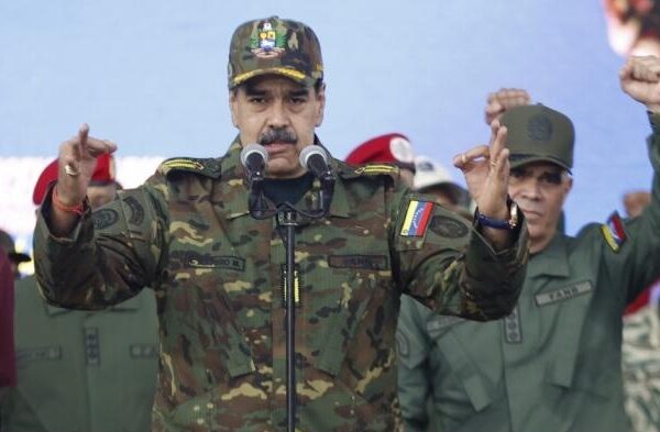  Venezuela toma medidas em resposta à tentativa "ilegítima e ilegal" dos EUA de bloquear seu espaço aéreo