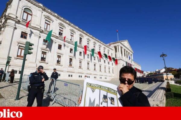 <em>Lobbying</em>, TAP, questões laborais, Europa e Montenegro de volta aos debates quinzenais