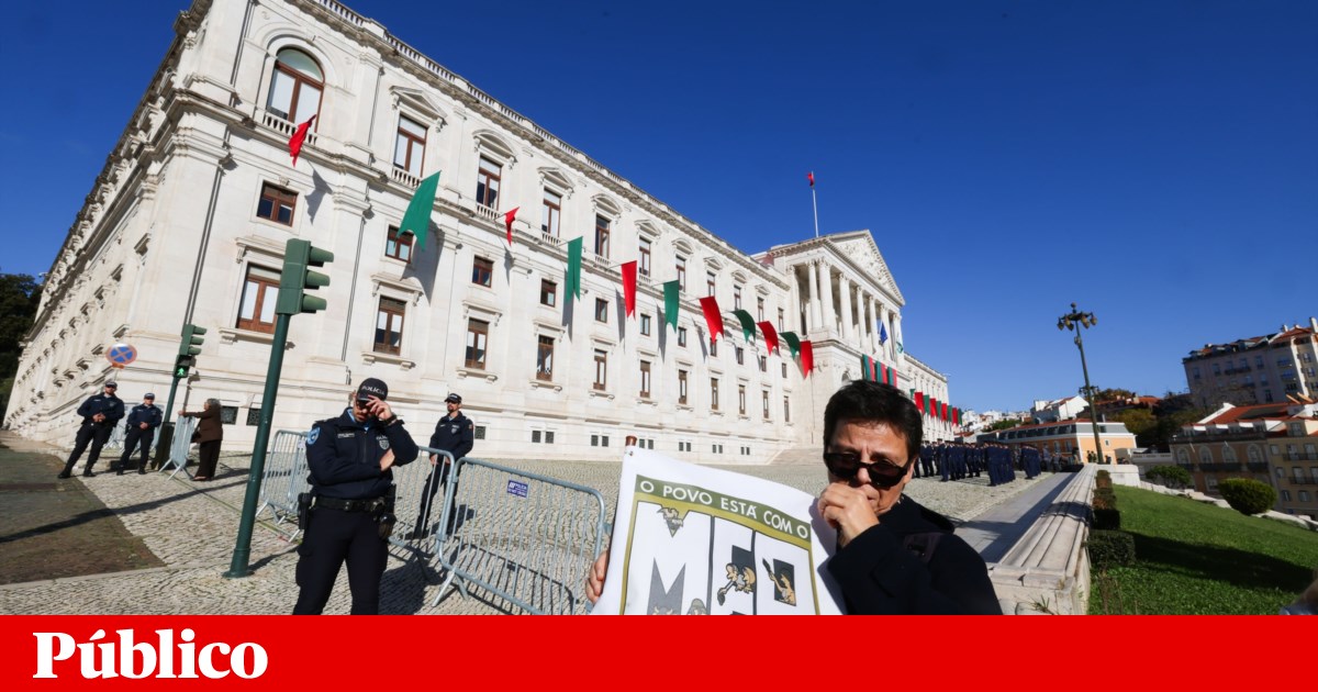 <em>Lobbying</em>, TAP, questões laborais, Europa e Montenegro de volta aos debates quinzenais