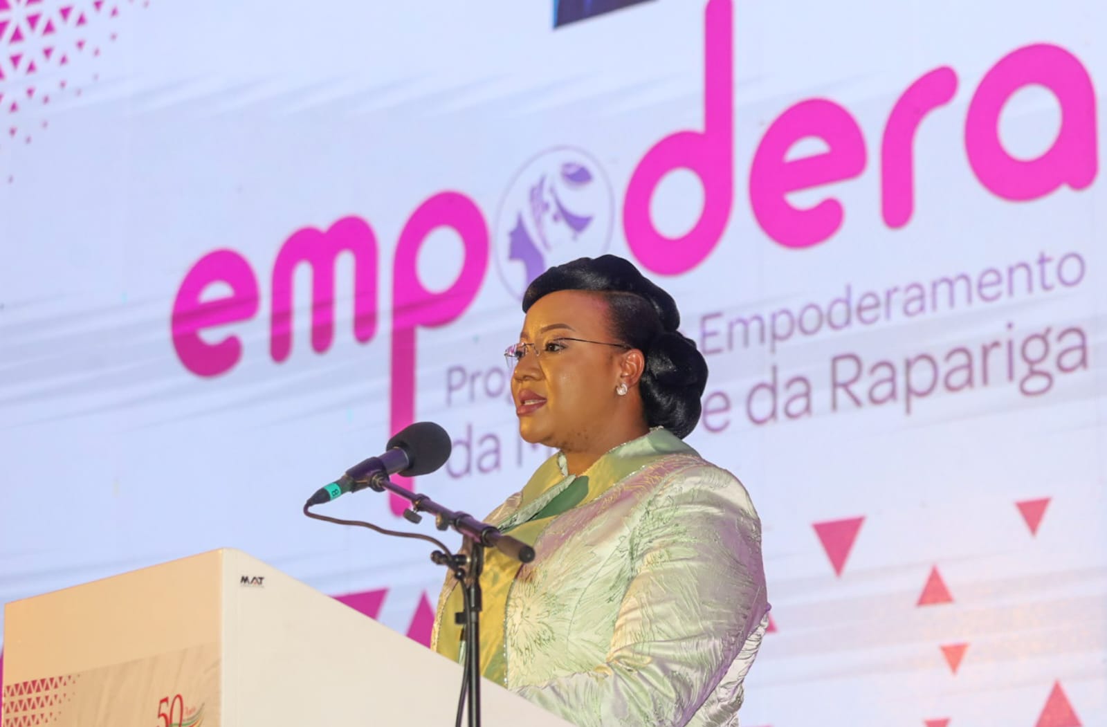 AMANHÃ EM MAPUTO: Primeira-Dama reúne-se com empregadas domésticas