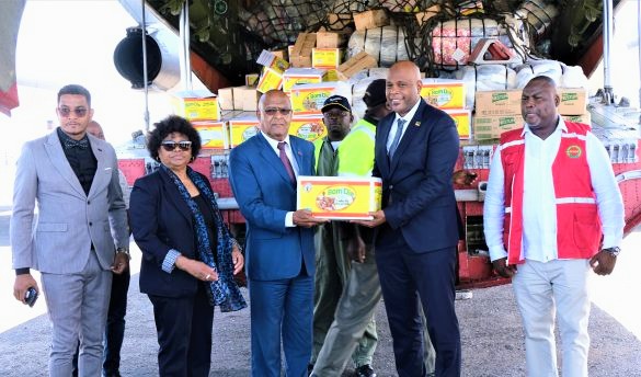 Angola oferece 75 toneladas às vítimas das cheias
