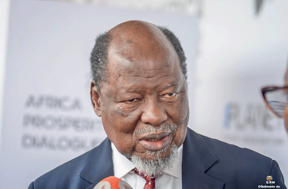 Chissano manifesta pesar pela morte de Luísa Diogo