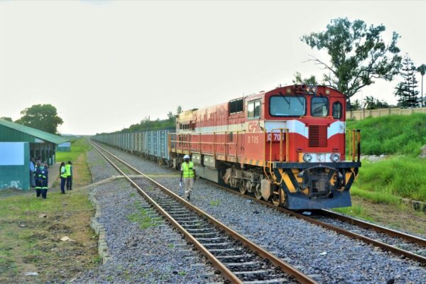 Comboios retomam segunda-feira na Linha de Ressano Garcia e Limpopo
