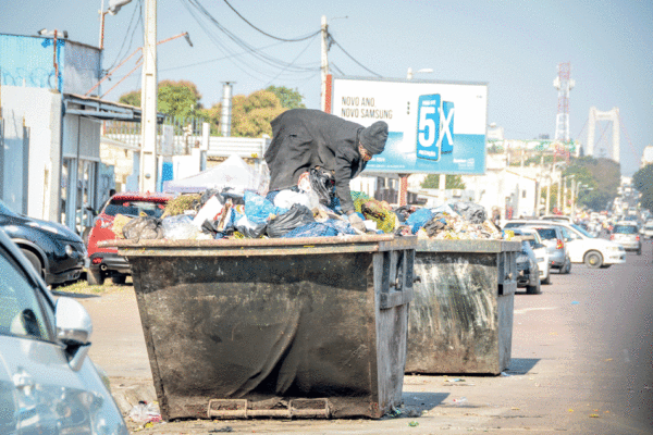 Conselho Municipal garante limpar Maputo em 15 dias