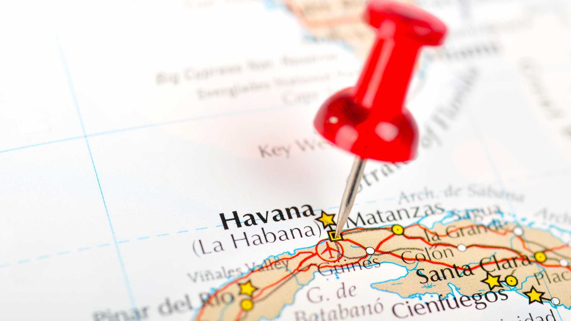 Estados Unidos anunciam dois voos humanitários para Cuba em plena tensão