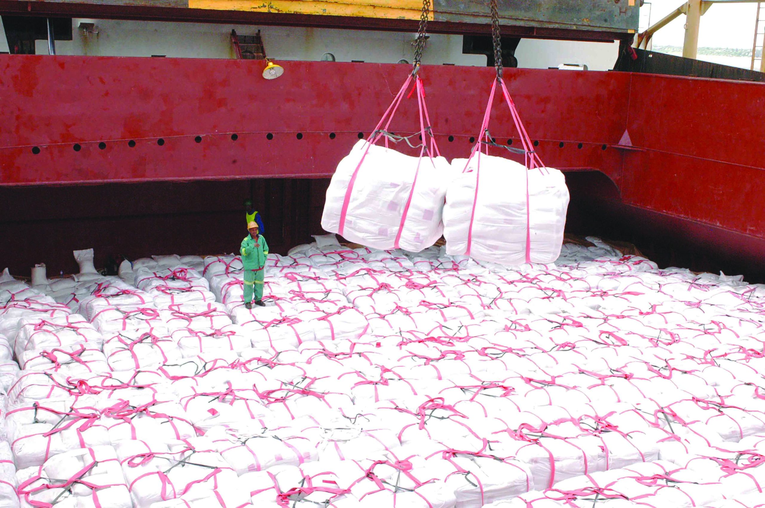 GOVERNO DECIDE FAZER DIFERENTE: Travão na desordem de importação do arroz
