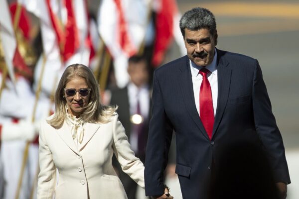 Maduro e esposa declaram-se inocentes