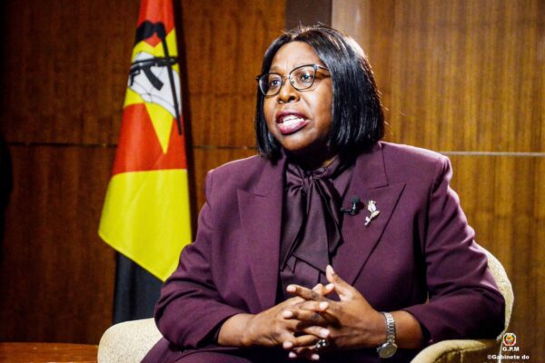 Primeira-ministra trabalha na província de Maputo