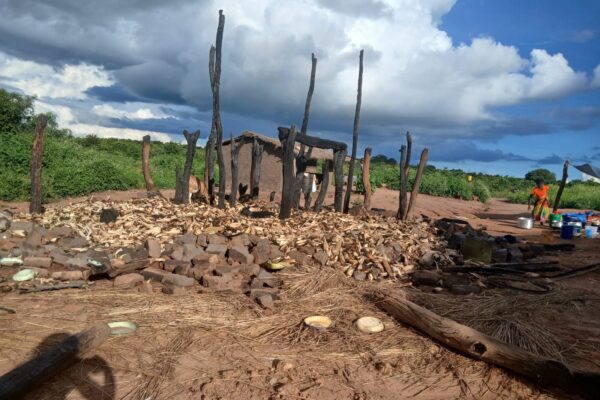 Relâmpago mata quatro membros da mesma família em Vanduzi