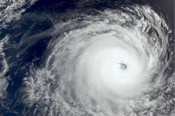 ALERTA: GEZANI baixa para categoria Tempestade Tropical Moderada