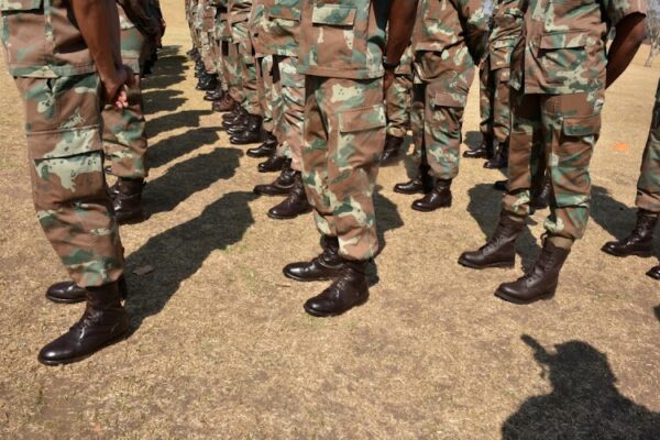 África do Sul anuncia retirada unilateral de tropas da Missão de Estabilização na RDC
