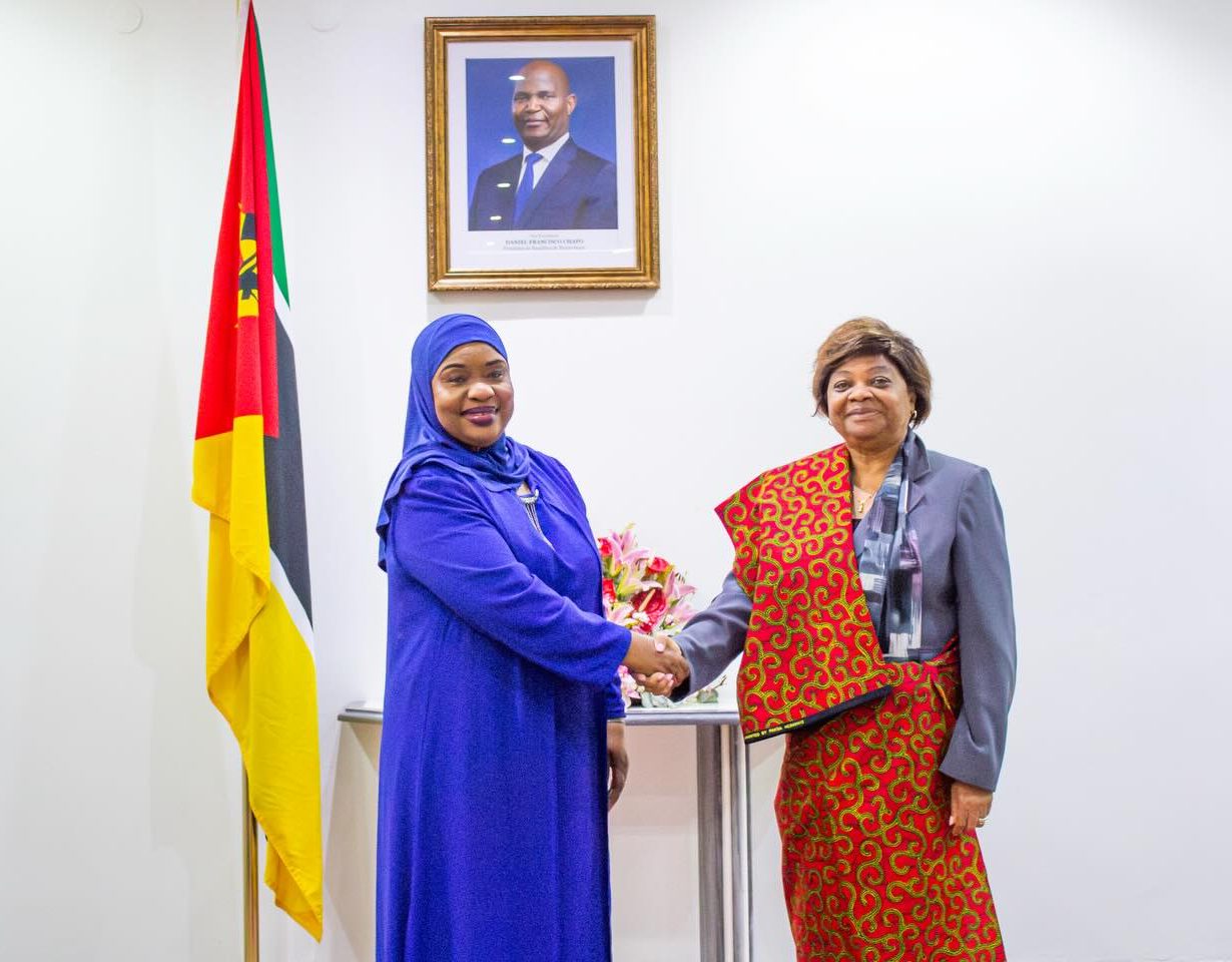 Angola propõe maior cooperação institucional com parlamento moçambicano