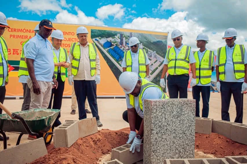 Arranca construção de fábrica de cimento em Chibabava