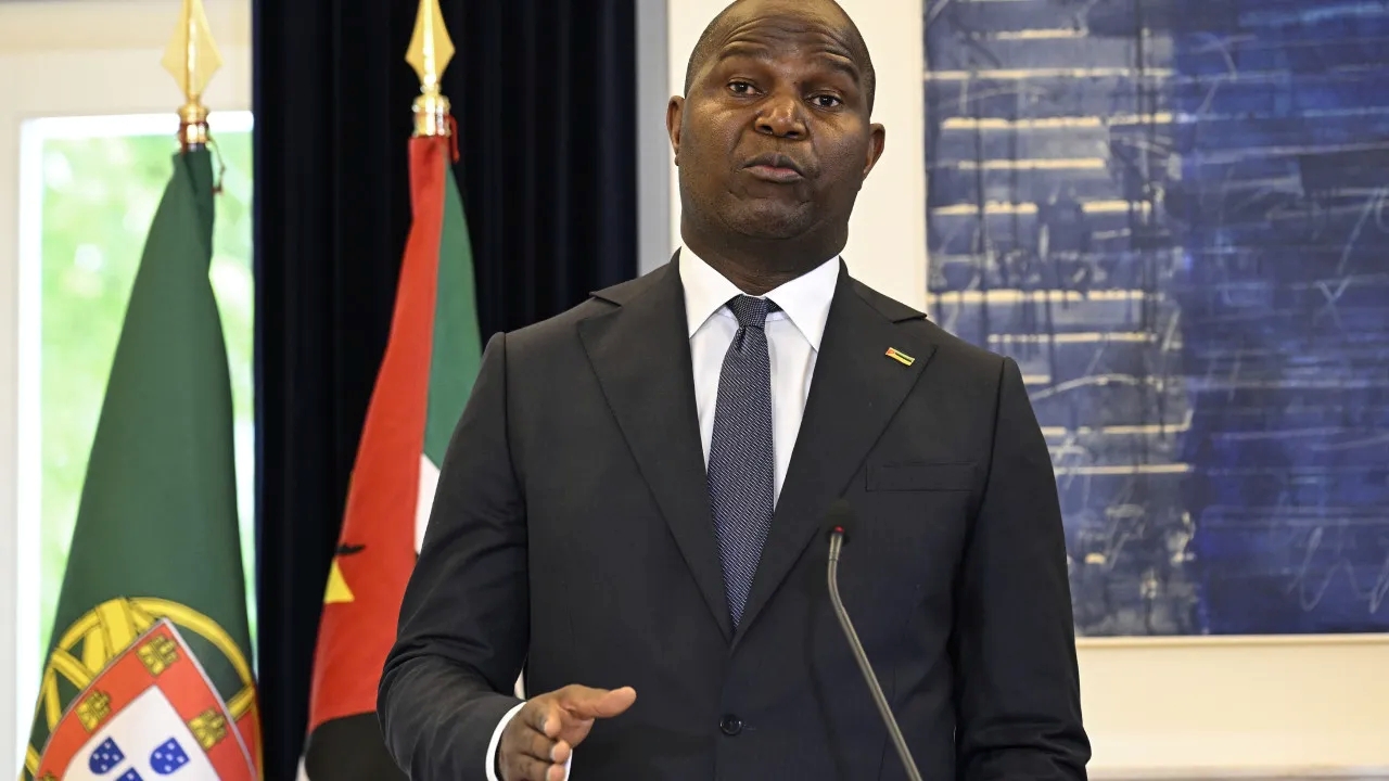 Chapo felicita Seguro e promete reforçar laços com Portugal