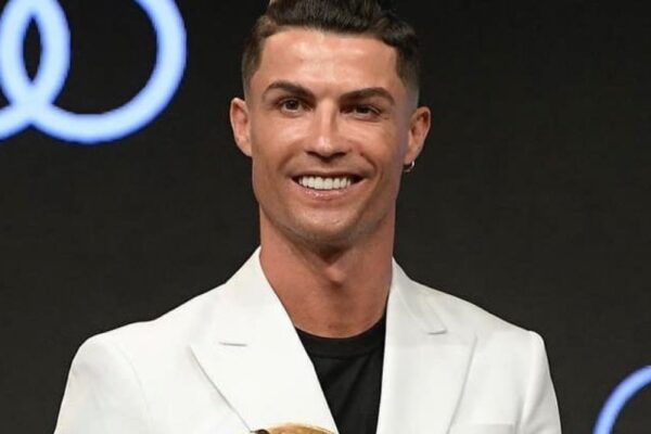 Cristiano Ronaldo compra 25 por cento do Almería