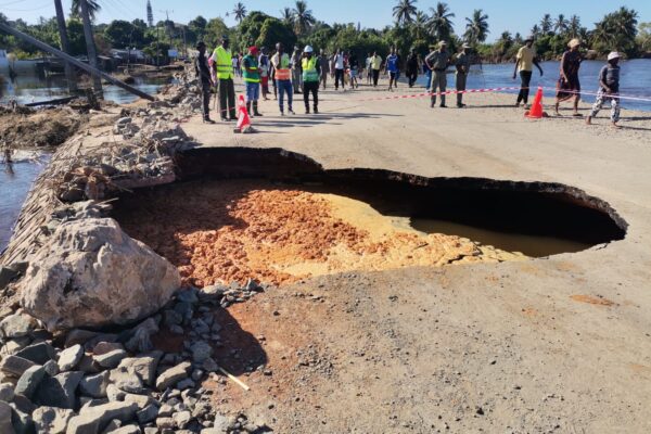 Interrompido tráfego na estrada N1