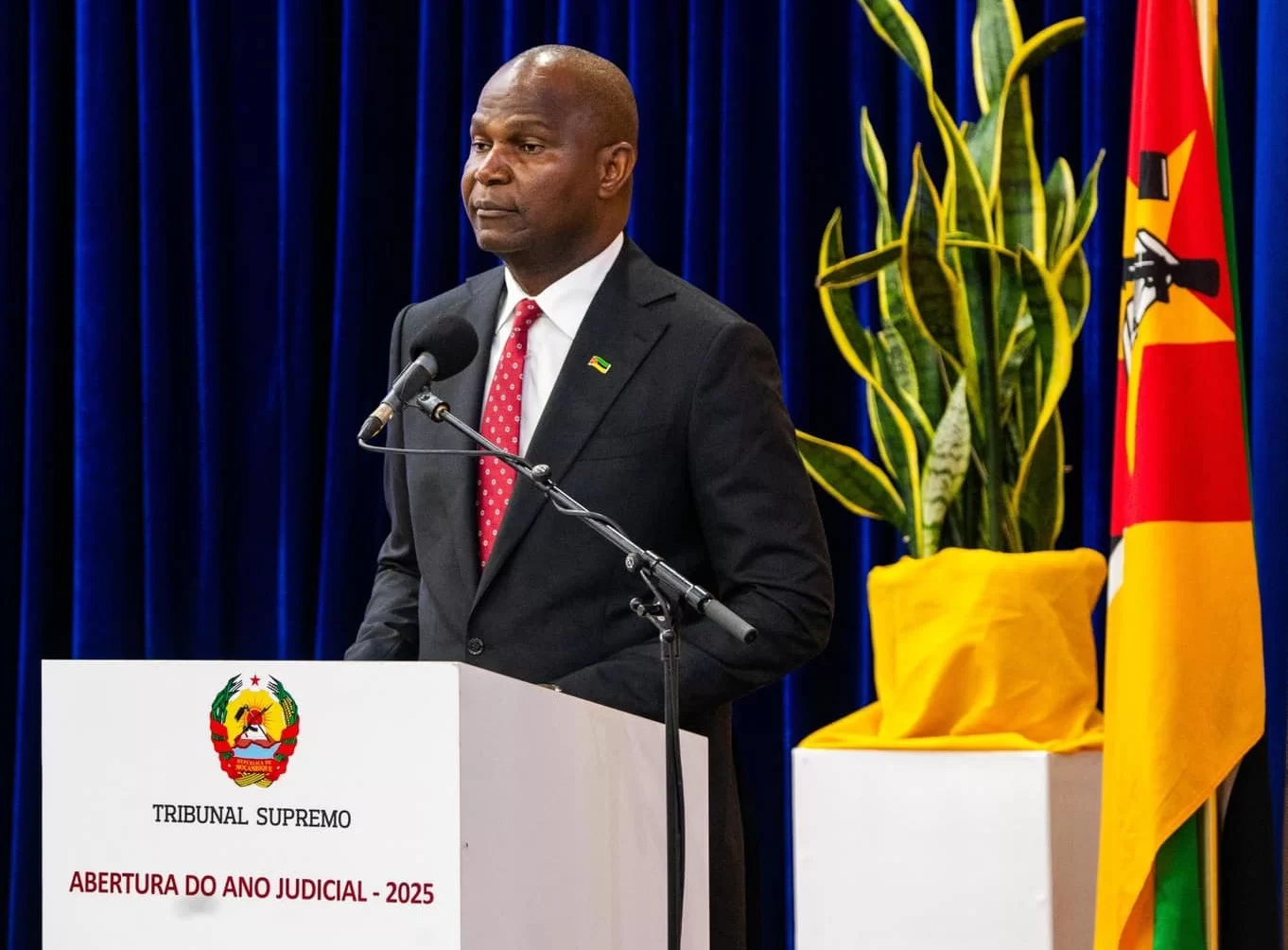 PR inaugura tribunal e dirige abertura do ano judicial
