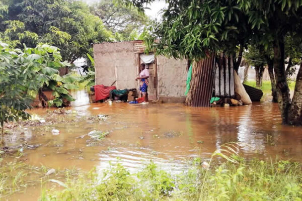 Chuvas isolam mais de 15 mil pessoas em comunidades de Xai-Xai, em Gaza